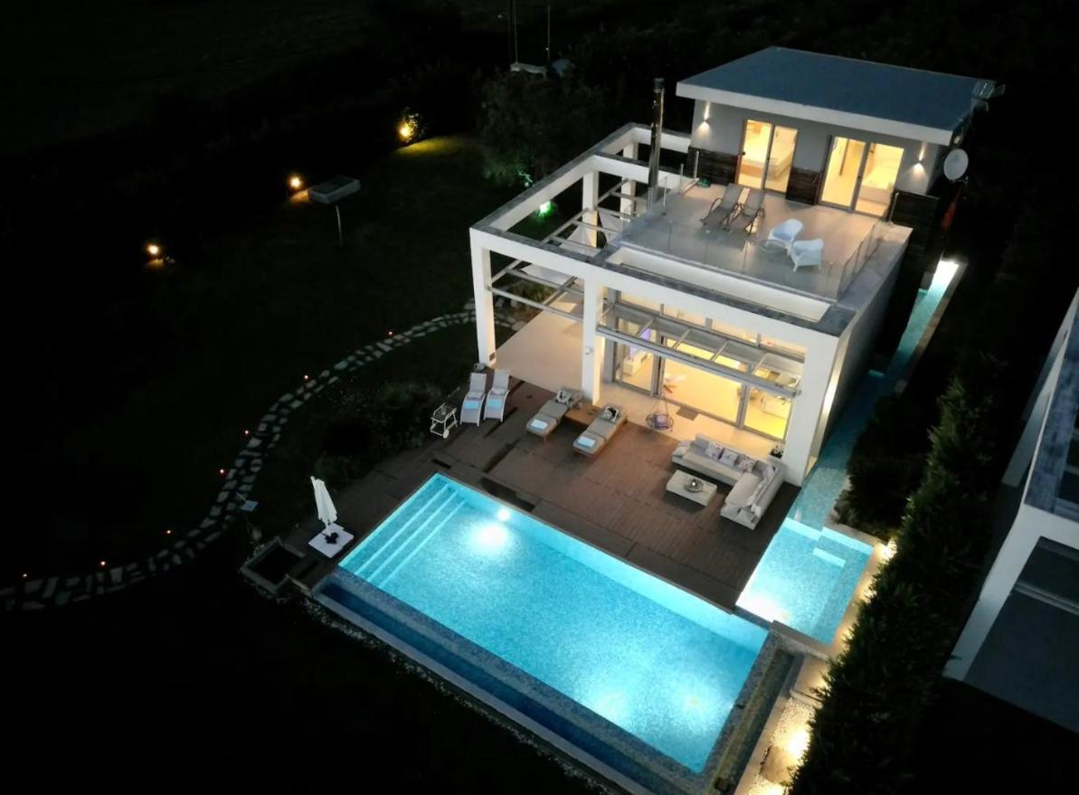 Island Villa Sani Sea View Exteriér fotografie